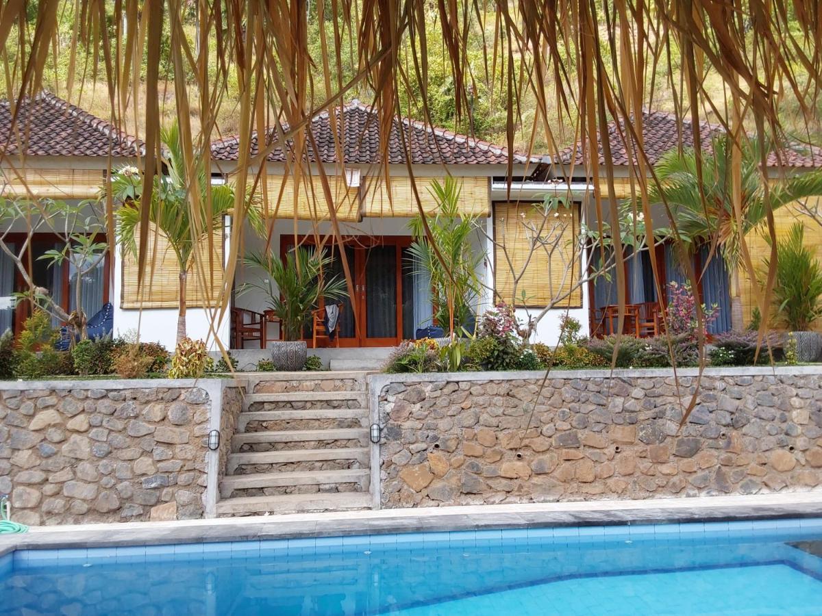 Okaoki Homestay Amed  Exterior photo
